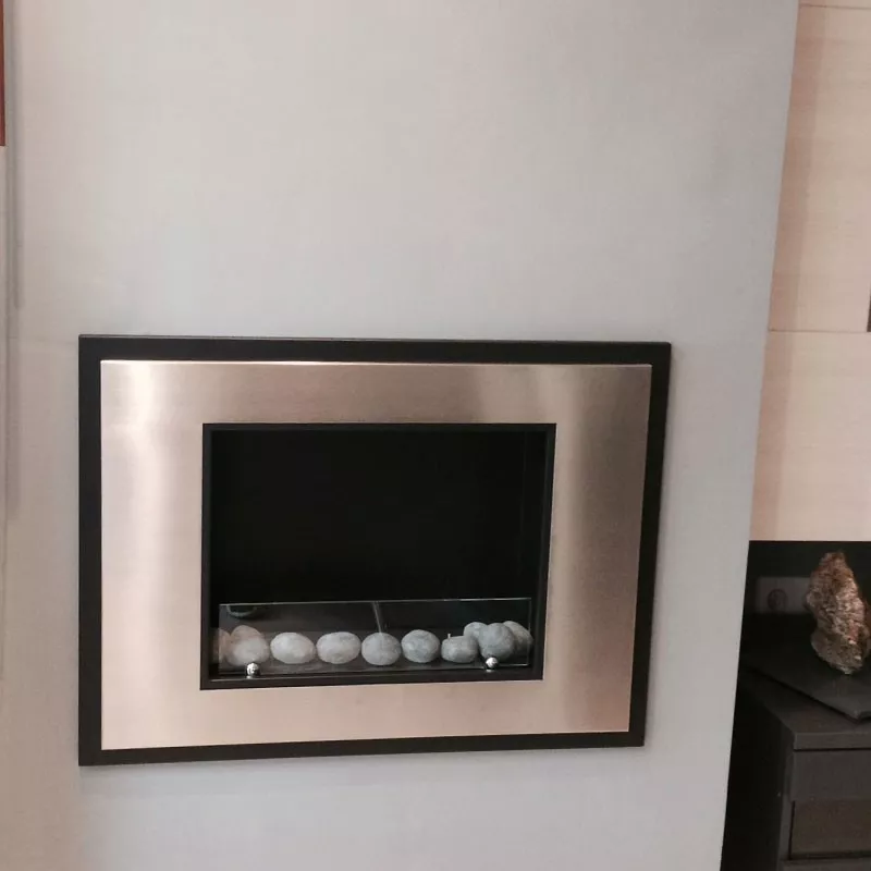 Cheminée murale inox brossé Insignal 3kW Couleur Inox brossé Option Vitre pare feu