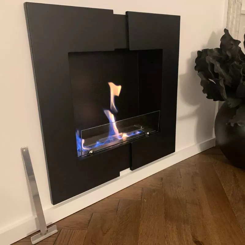 Cheminée murale carré Duo 4kW. Couleur Inox brossé
