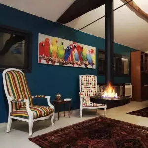 Wall-mounted ethanol fireplace with 2 burners
